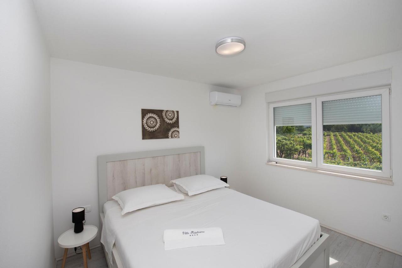 Villa Fidelissima Kastela Bagian luar foto