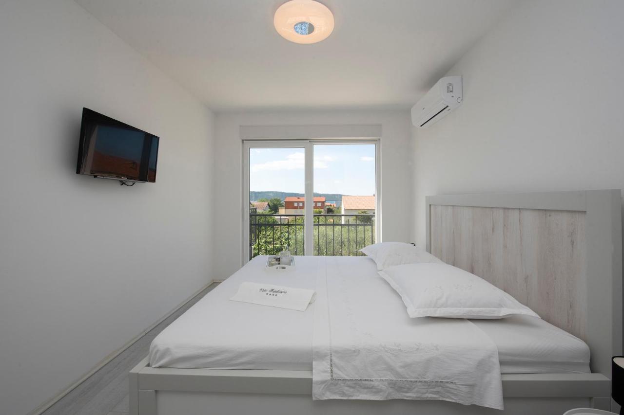 Villa Fidelissima Kastela Bagian luar foto