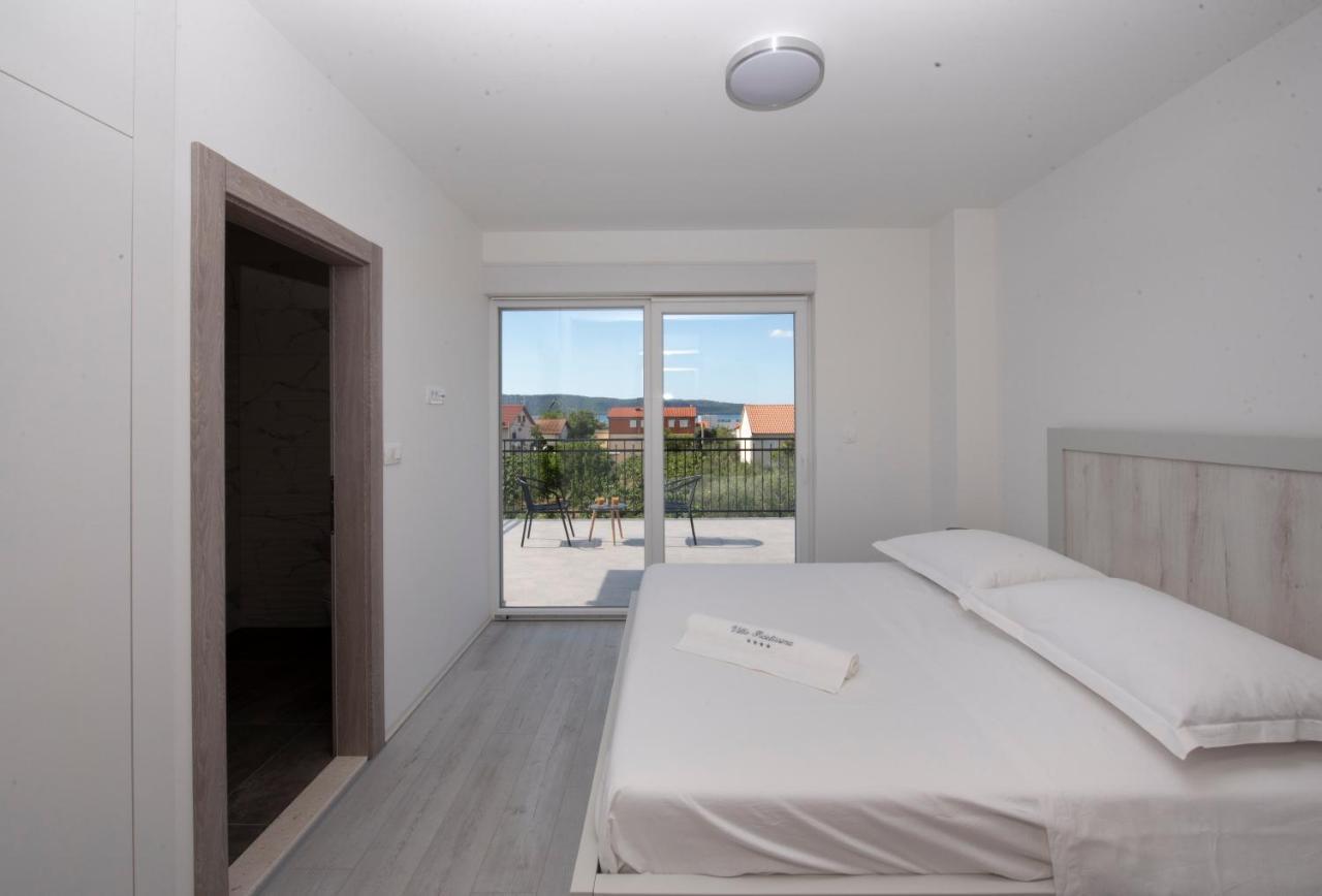 Villa Fidelissima Kastela Bagian luar foto