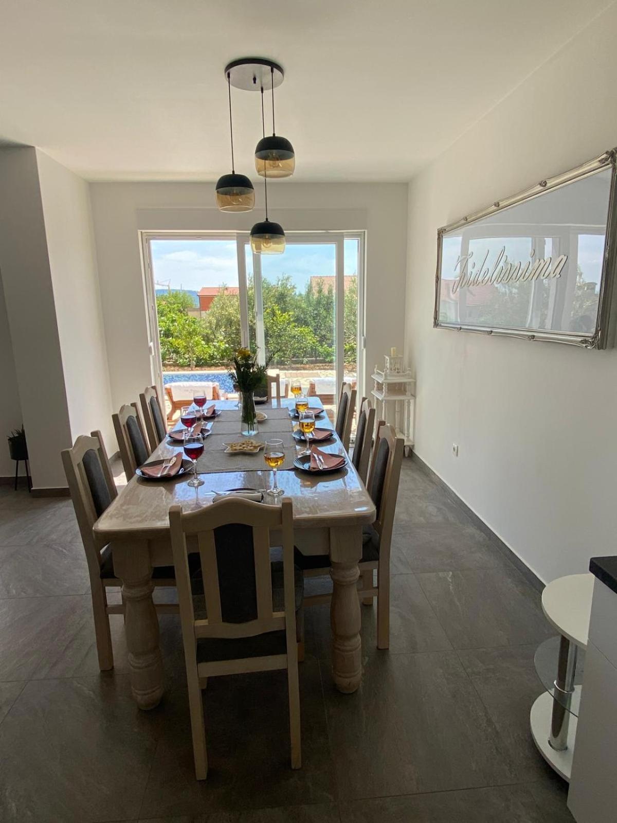 Villa Fidelissima Kastela Bagian luar foto