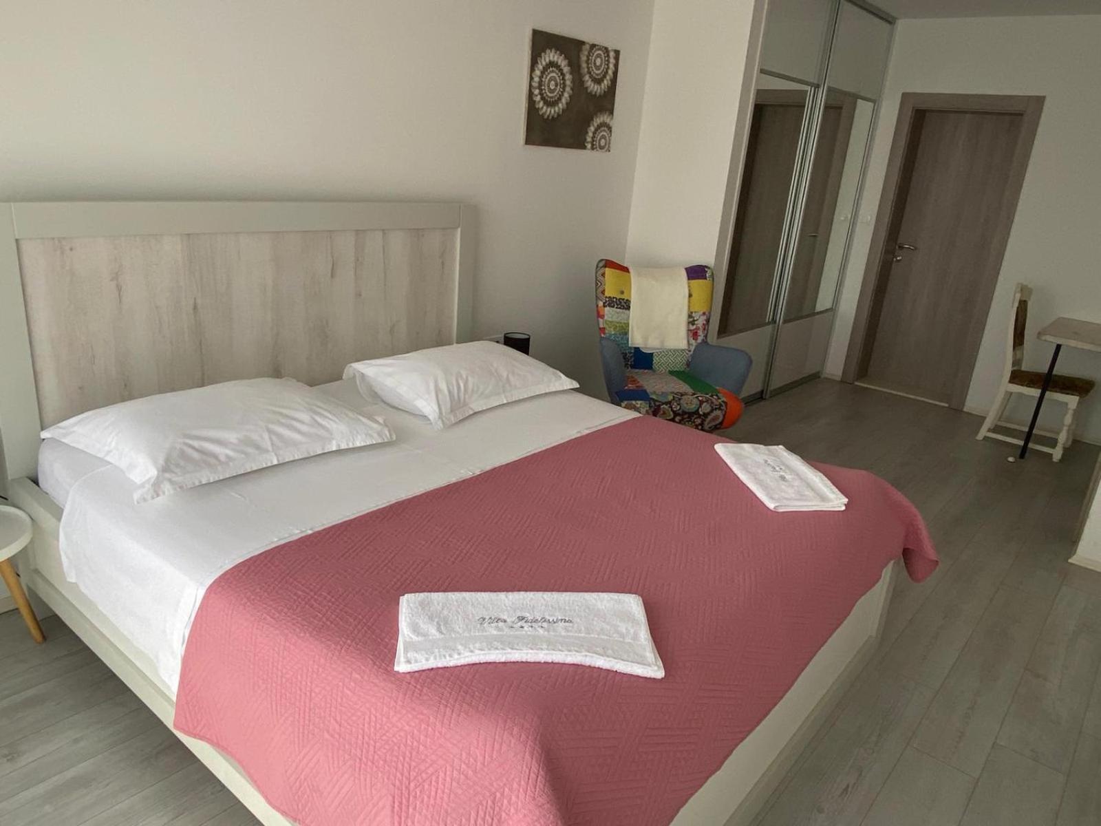 Villa Fidelissima Kastela Bagian luar foto